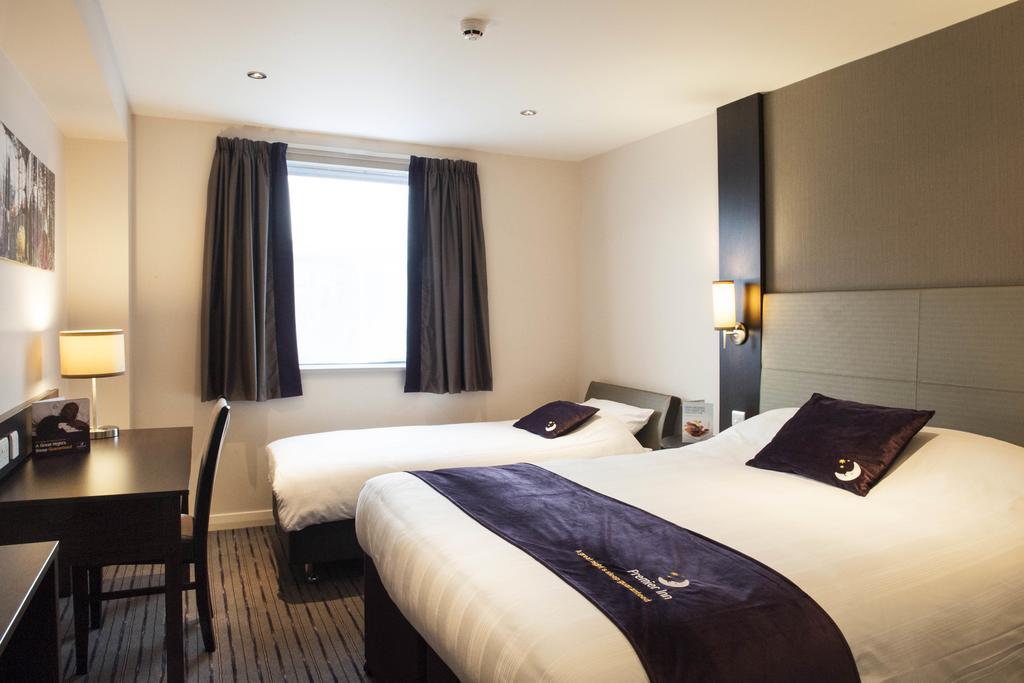 Premier Inn Southampton West Ower Cameră foto