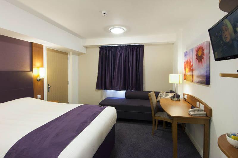Premier Inn Southampton West Ower Exterior foto