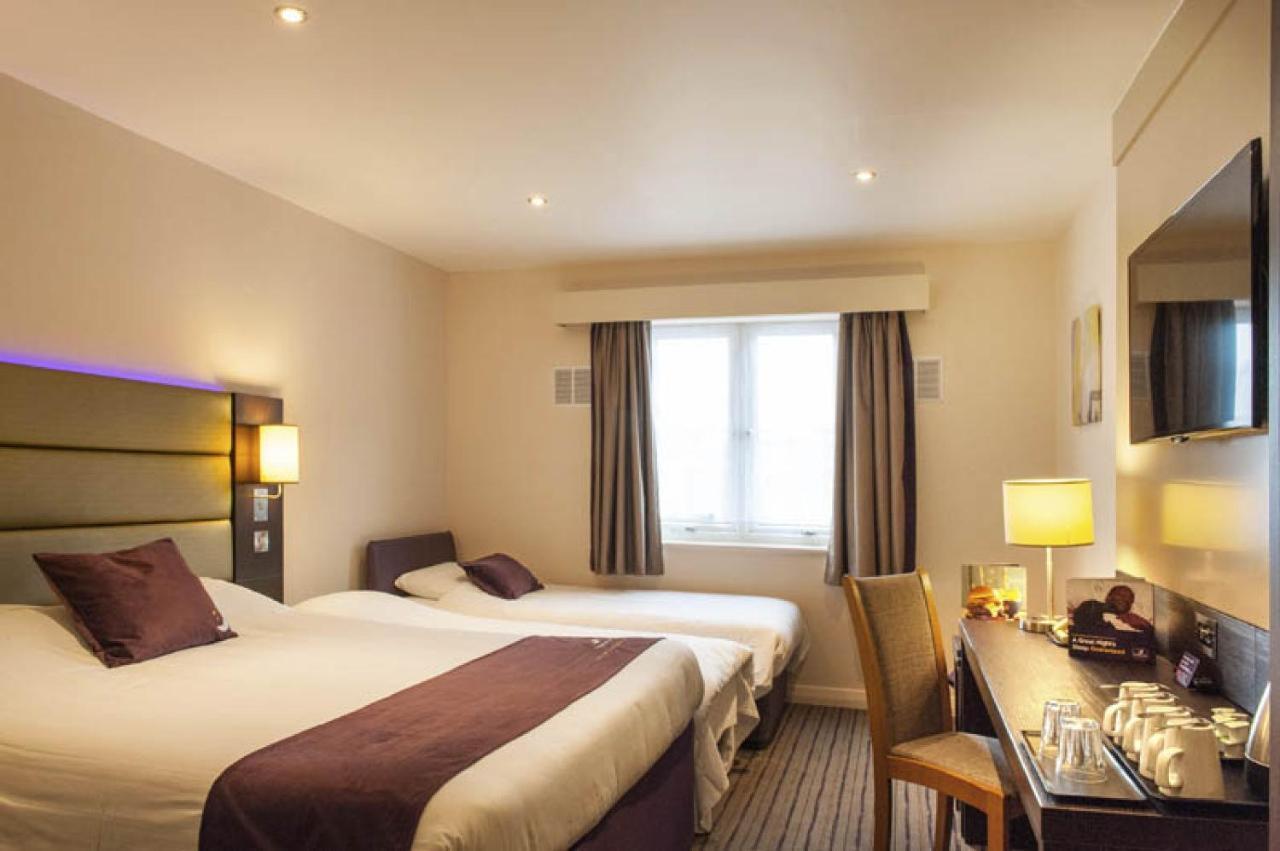 Premier Inn Southampton West Ower Exterior foto